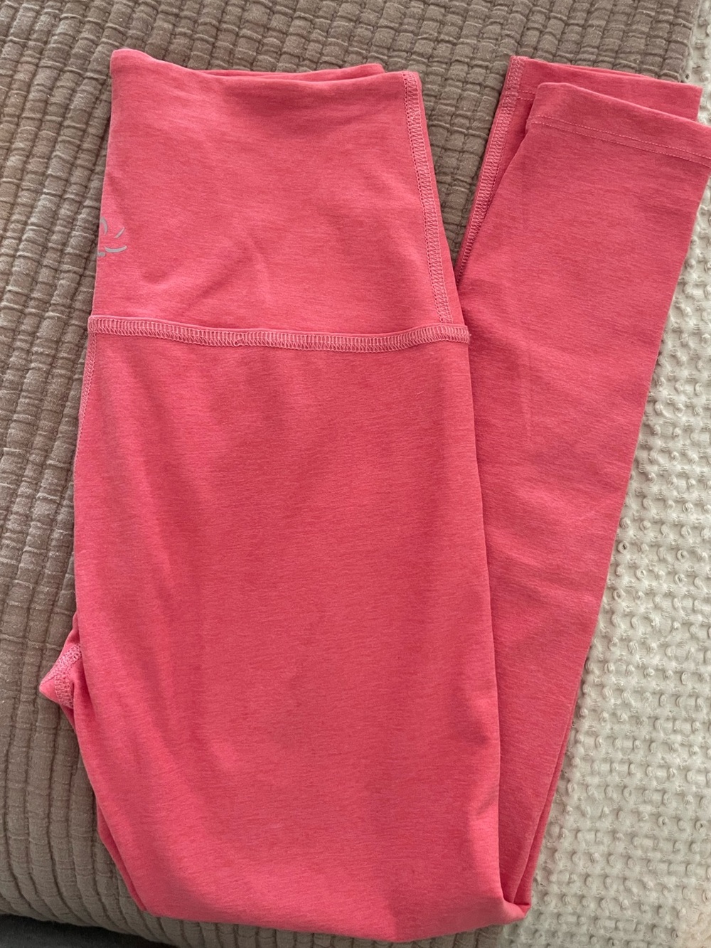 Beyond Yoga Coral Leggings